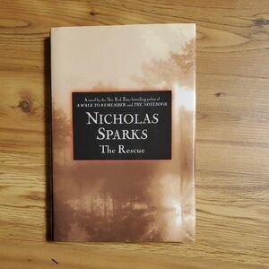 🎈Nicholas Sparks 'The Rescue' Book🎈